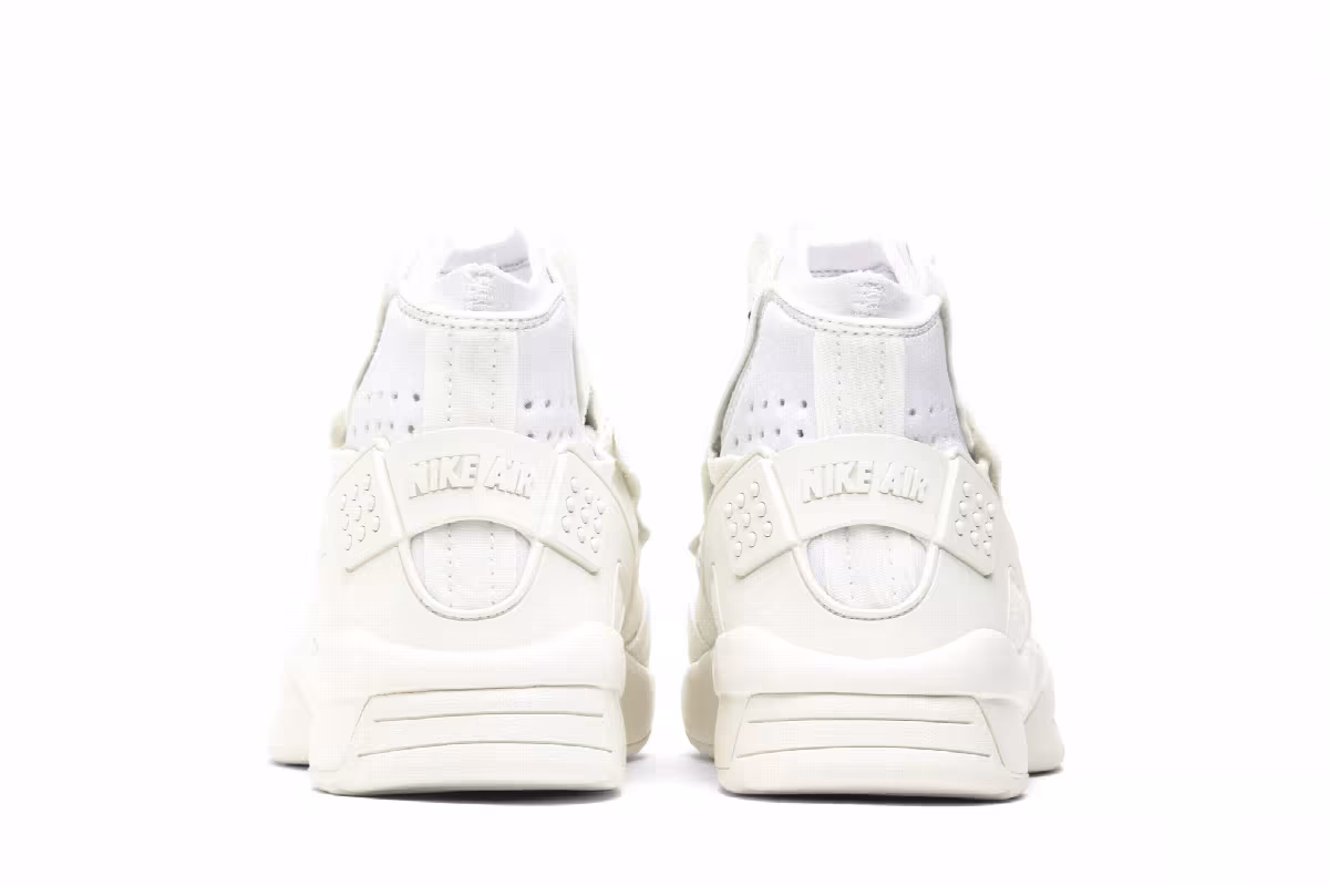 Comme des Garçons x Nike Air Mowabb White, view 7