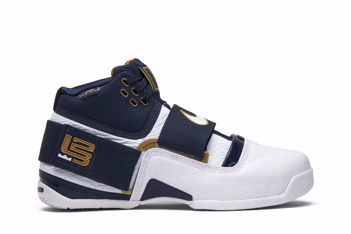 Nike LeBron Soldier 1 25 Straight, view 2