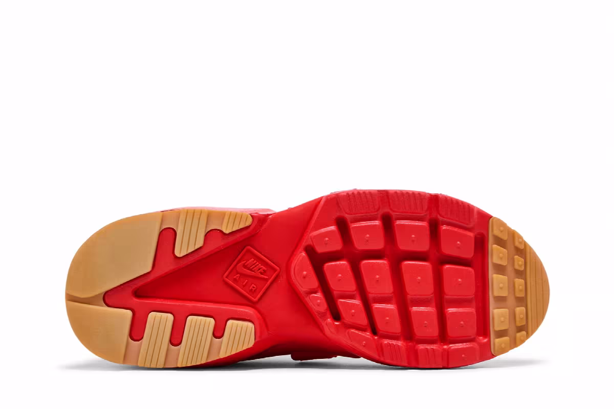 Nike Women's Air Huarache City Speed Red, view 5