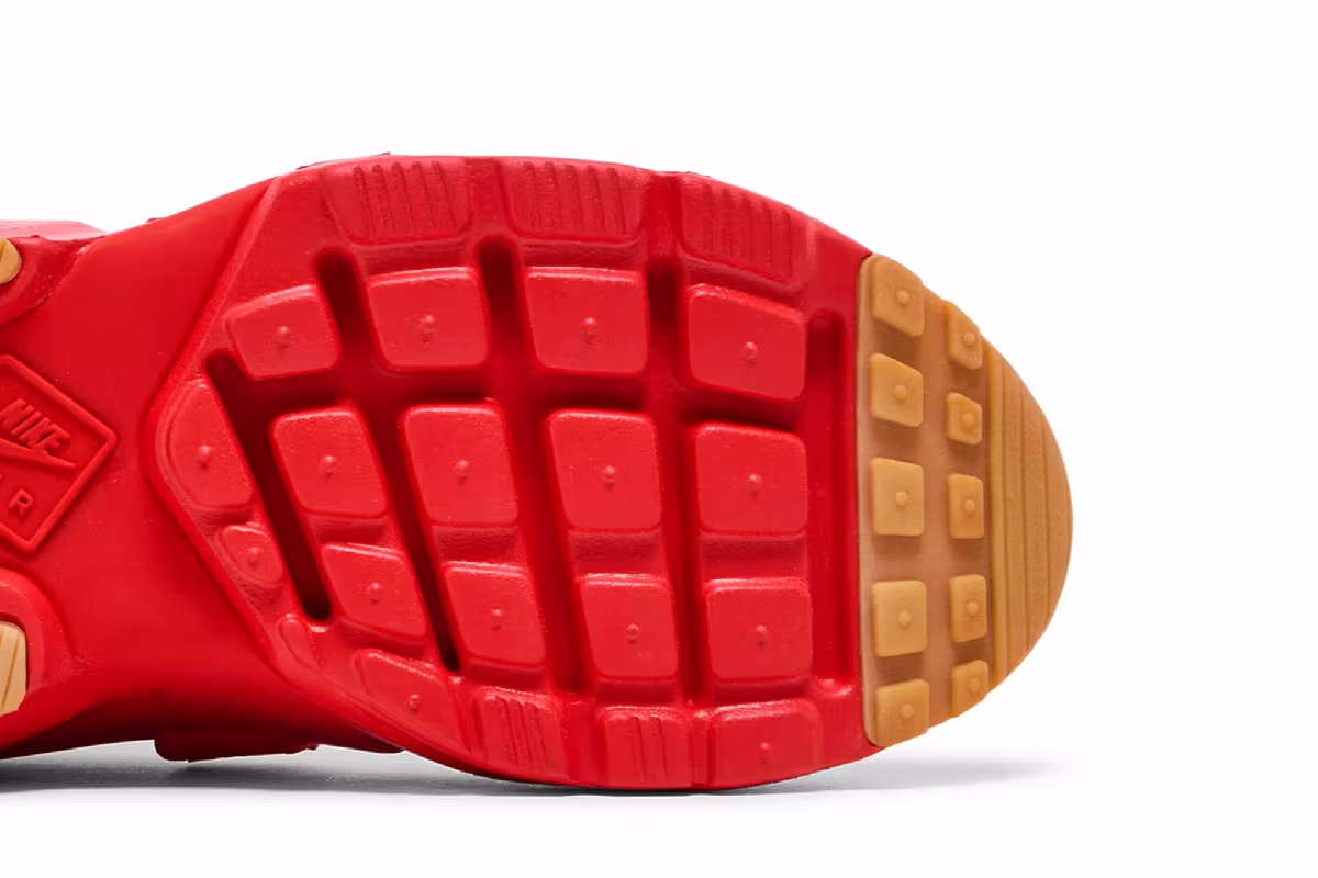 Nike Women's Air Huarache City Speed Red, view 6