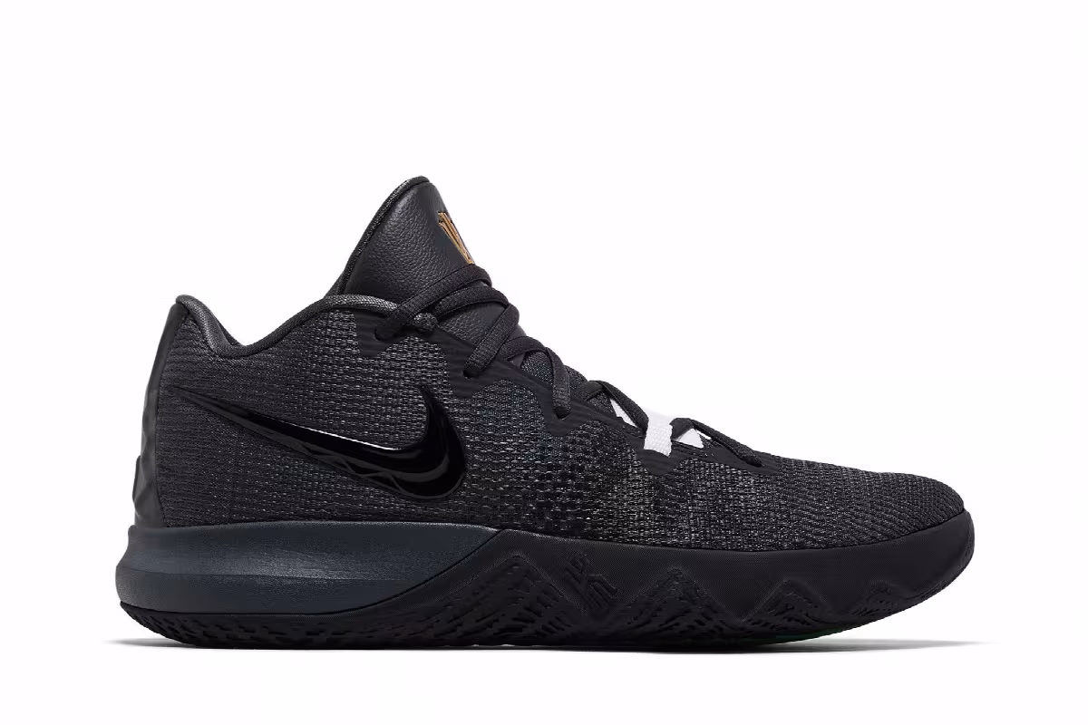 Nike Kyrie Flytrap Anthracite Green, view 2