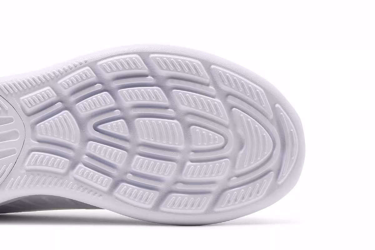 Nike Air Max Axis GS White, view 6