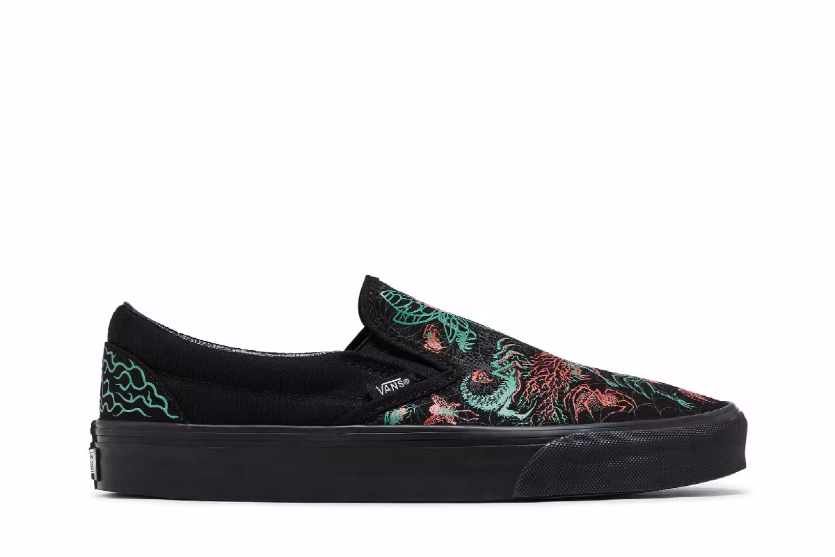 Vans Classic Slip-On Evil Omens Glow, view 2