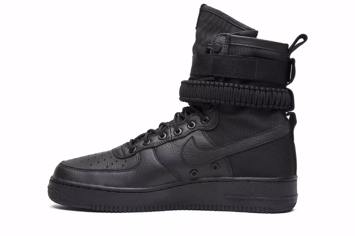 Nike SF Air Force 1 Triple Black, view 4