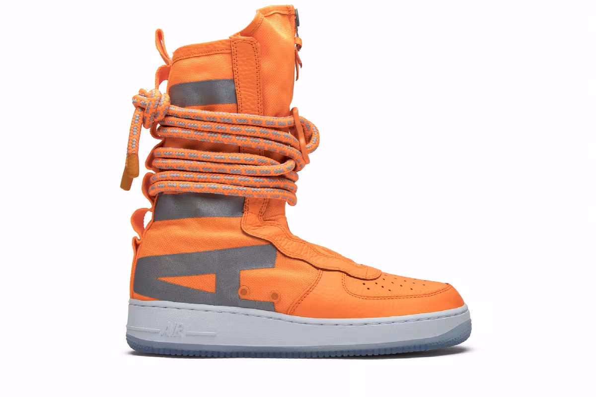 Nike SF Air Force 1 High Total Orange, view 2