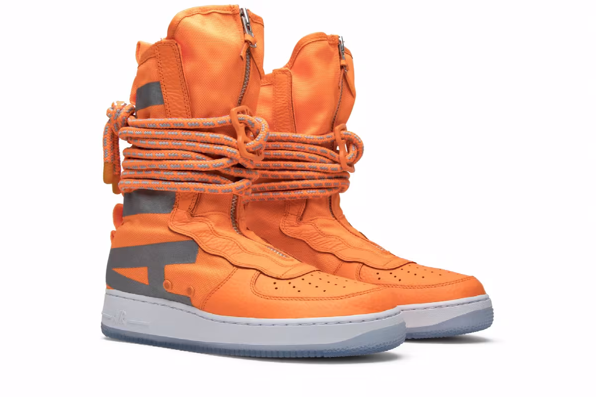 Nike SF Air Force 1 High Total Orange, view 9