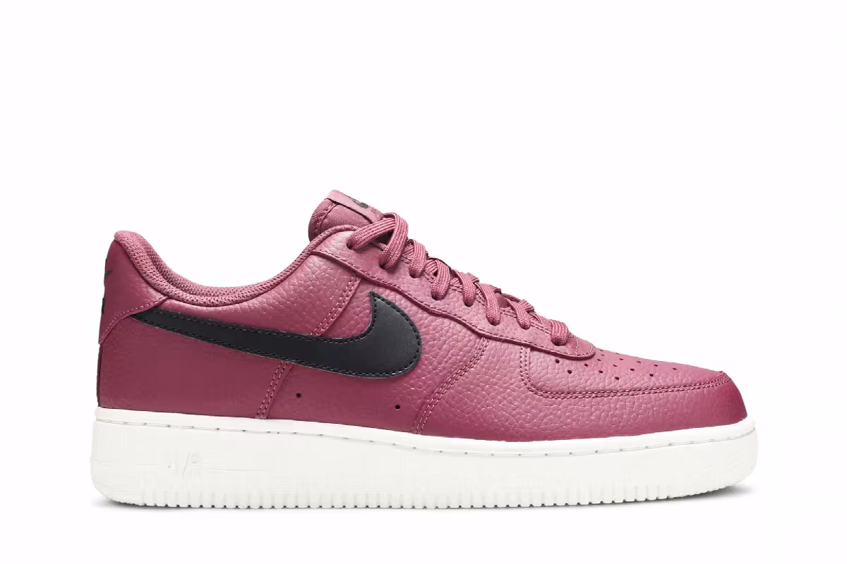Nike Air Force 1 Low Medium Purple, view 2