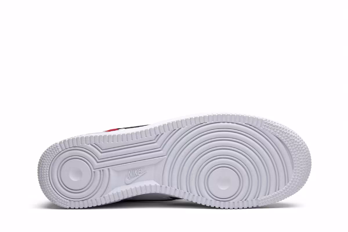 Nike Air Force 1 Low Black Toe, view 5