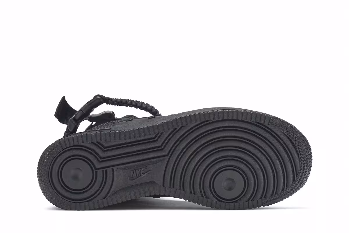 Nike Women's SF Air Force 1 High Triple Black, view 5