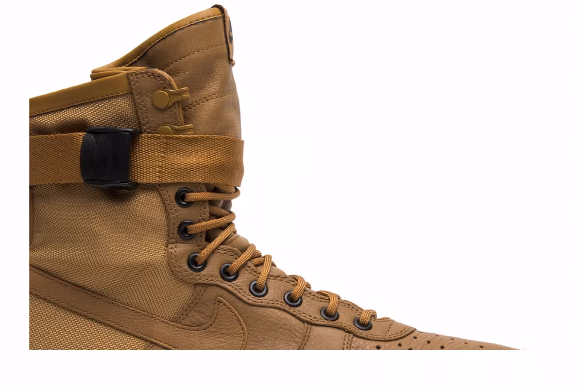 Nike Women's SF Air Force 1 High Desert Ochre, view 3