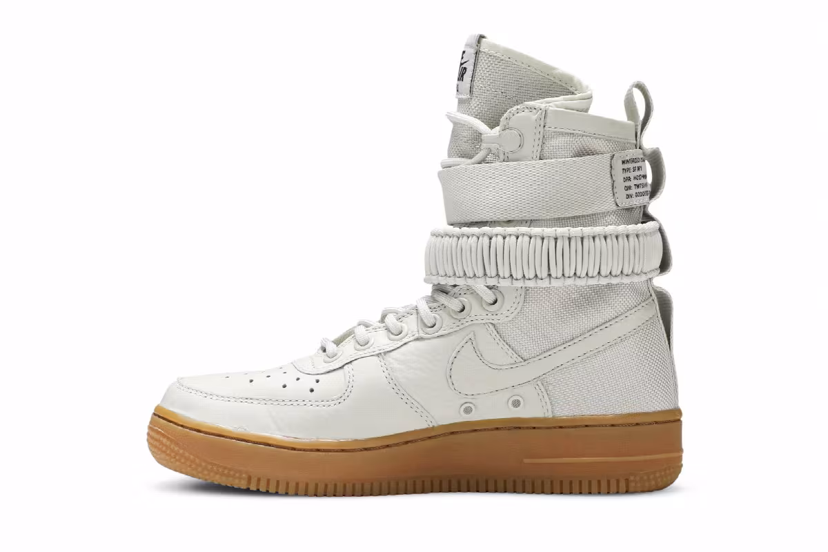 Nike Women's SF Air Force 1 High Light Bone, view 4