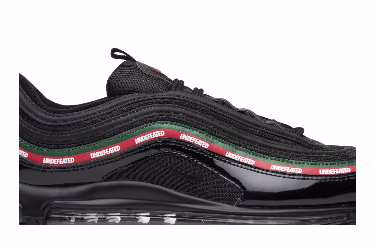 Undefeated x Nike Air Max 97 OG Black, view 3