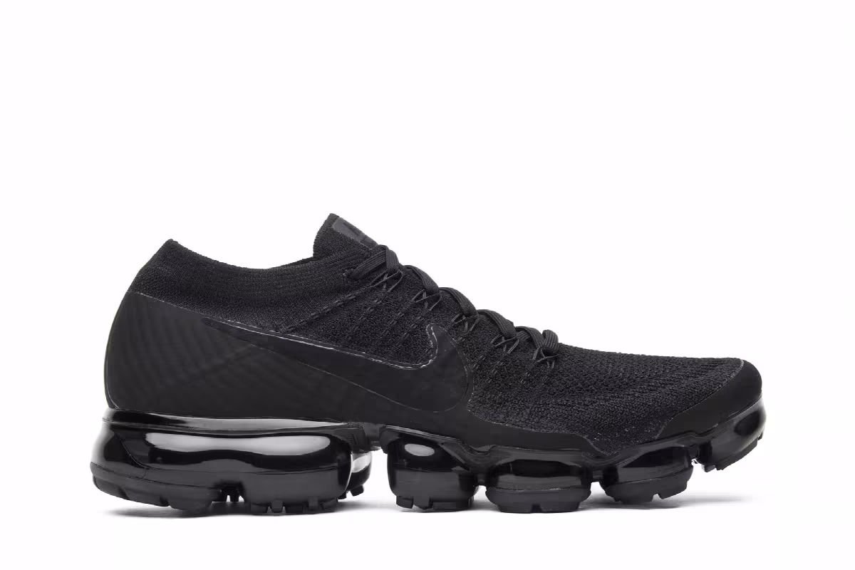 Nike Air VaporMax Triple Black 2.0, view 2