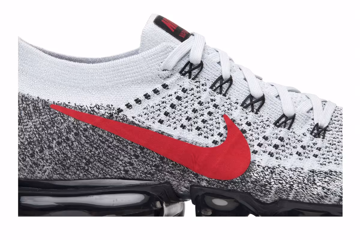 Nike Air VaporMax Heritage OG, view 3