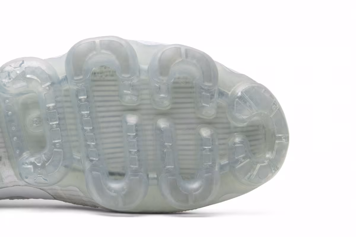 Nike Air VaporMax White Christmas, view 6