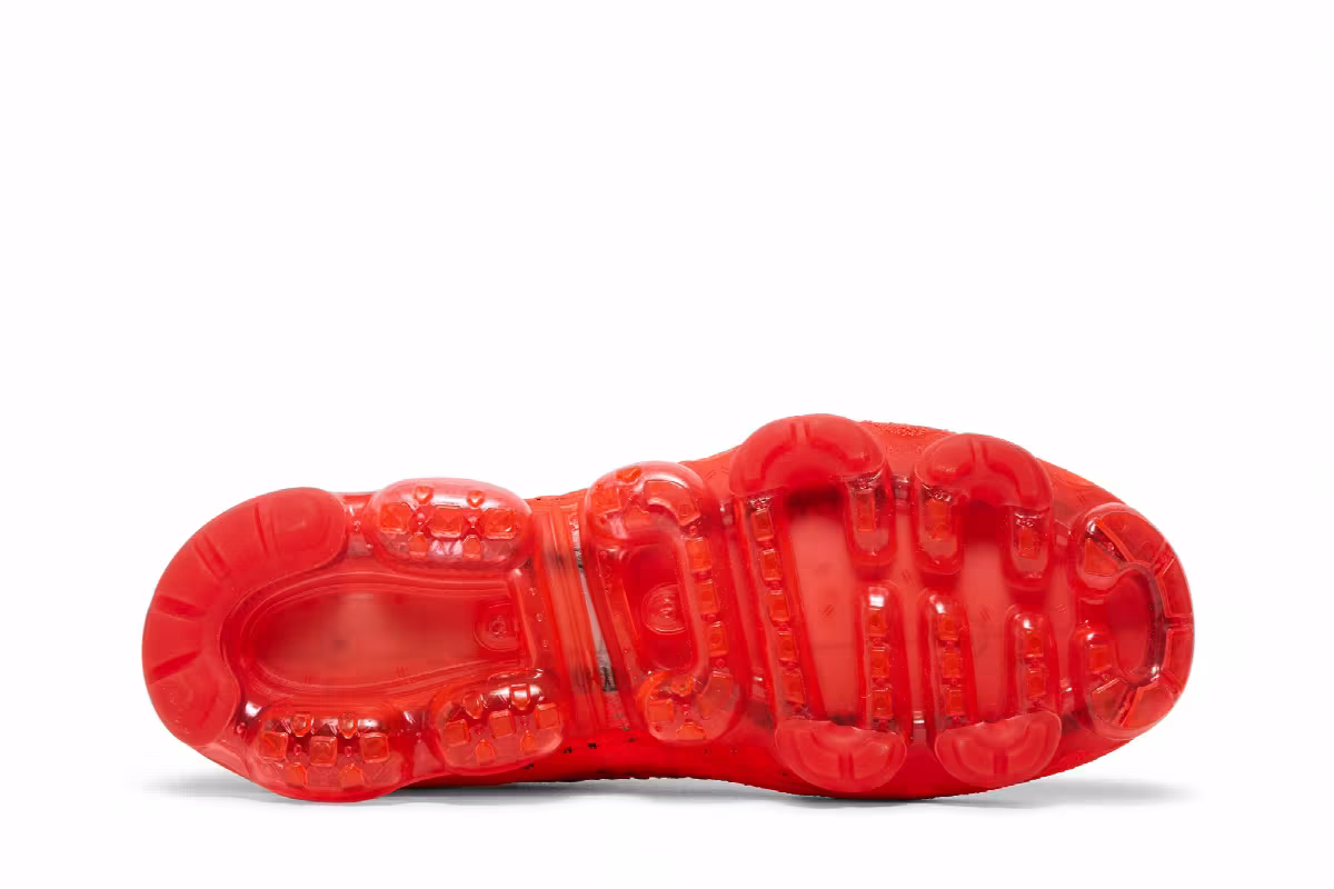 CLOT x Nike Air VaporMax Bright Crimson, view 5
