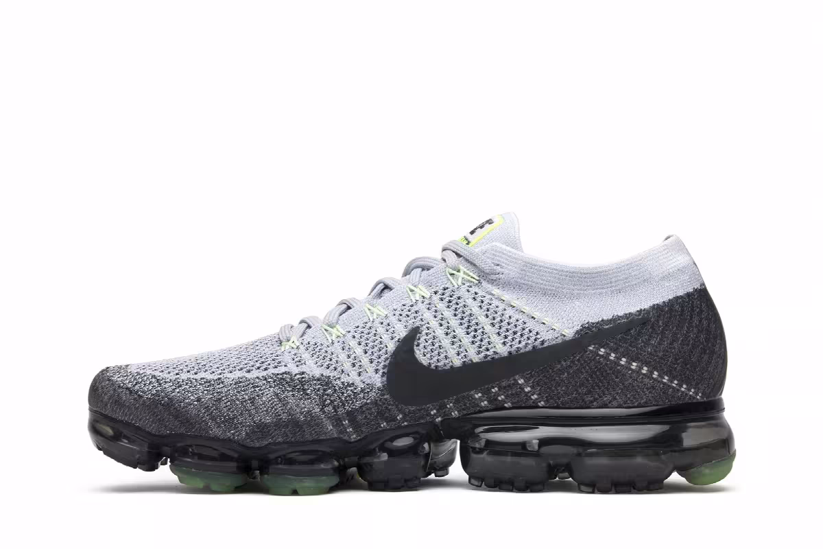 Nike Air VaporMax Heritage Pack, view 4