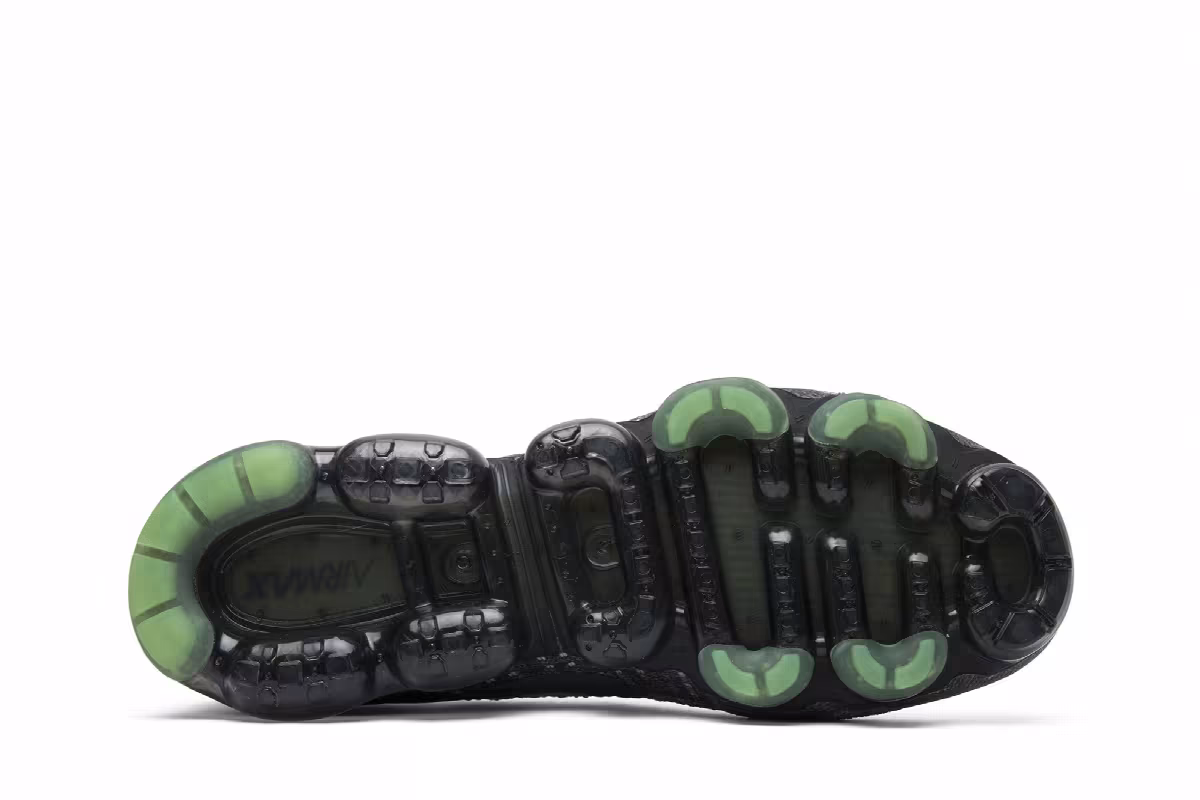 Nike Air VaporMax Heritage Pack, view 5