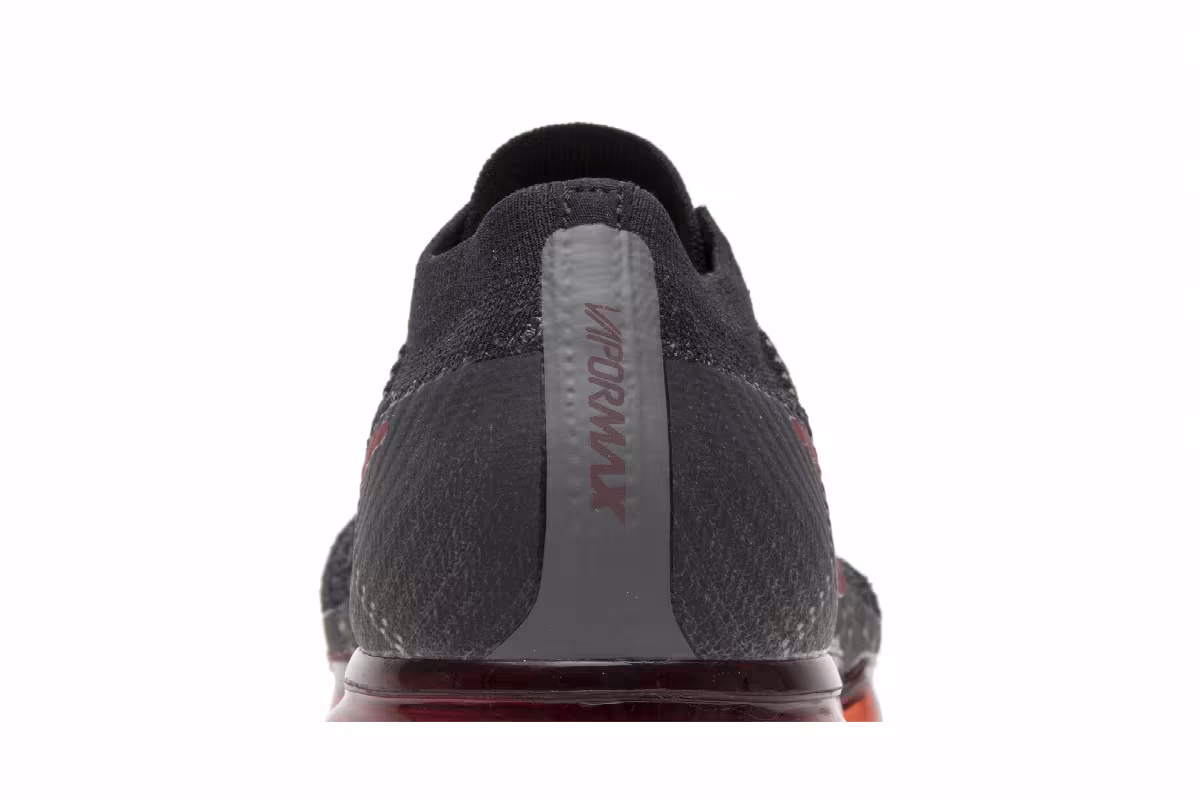 Nike Air VaporMax Bred, view 8