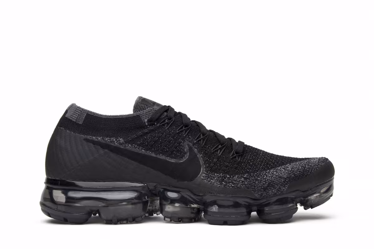 Nike Women's Air VaporMax Triple Black, view 2