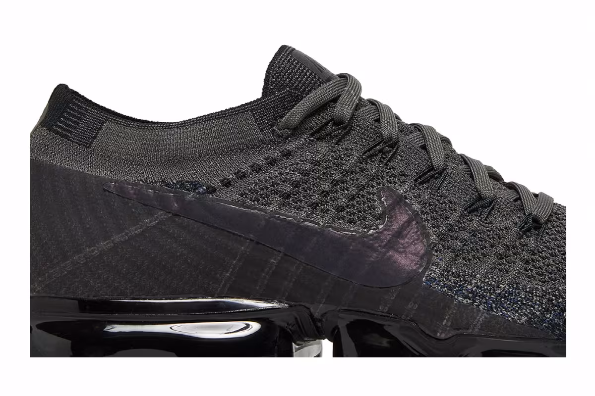 Nike Women's Air VaporMax Midnight Fog, view 3