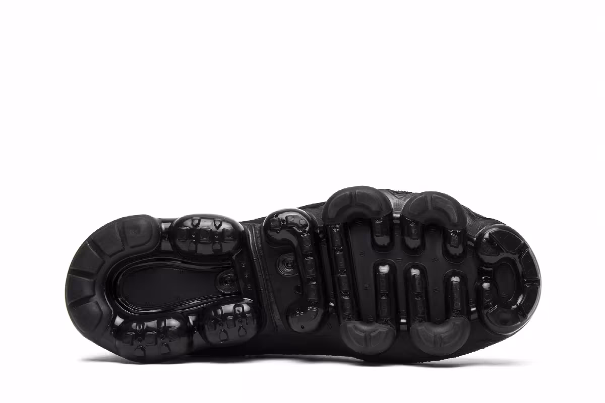 Nike Women's Air VaporMax Moc Triple Black, view 5