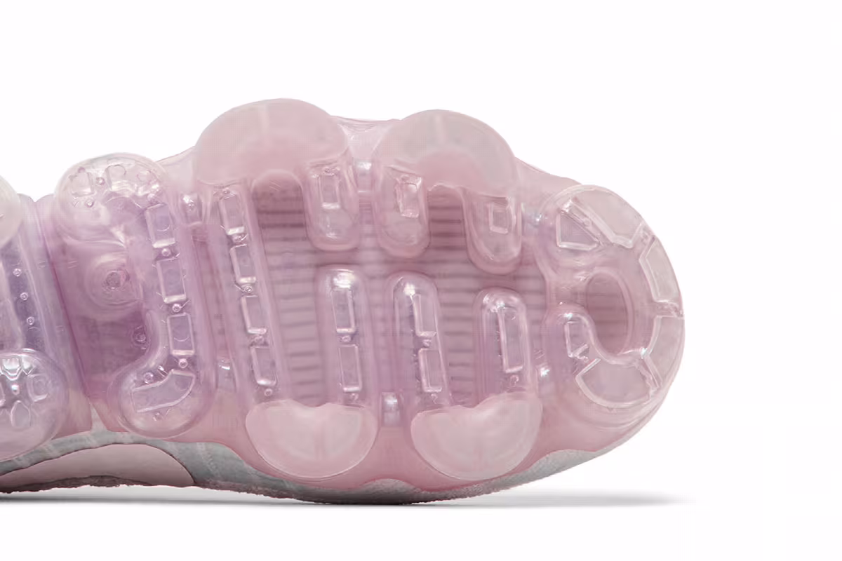 Nike Women's Air VaporMax Light Violet, view 6