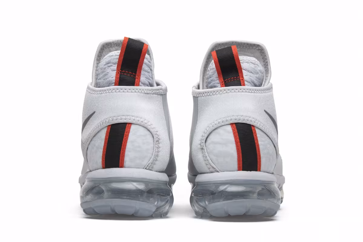 Nike Air VaporMax Chukka Slip Pure Platinum, view 7