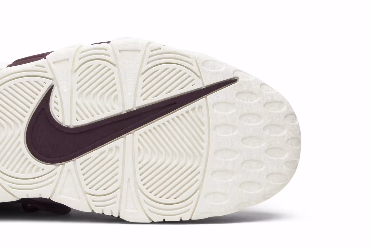 Nike Air More Uptempo Bordeaux, view 6