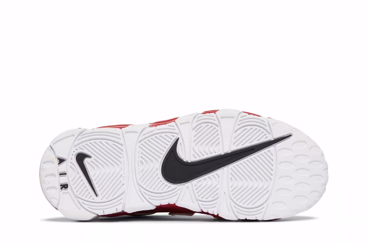 Nike Air More Uptempo Bulls, view 5