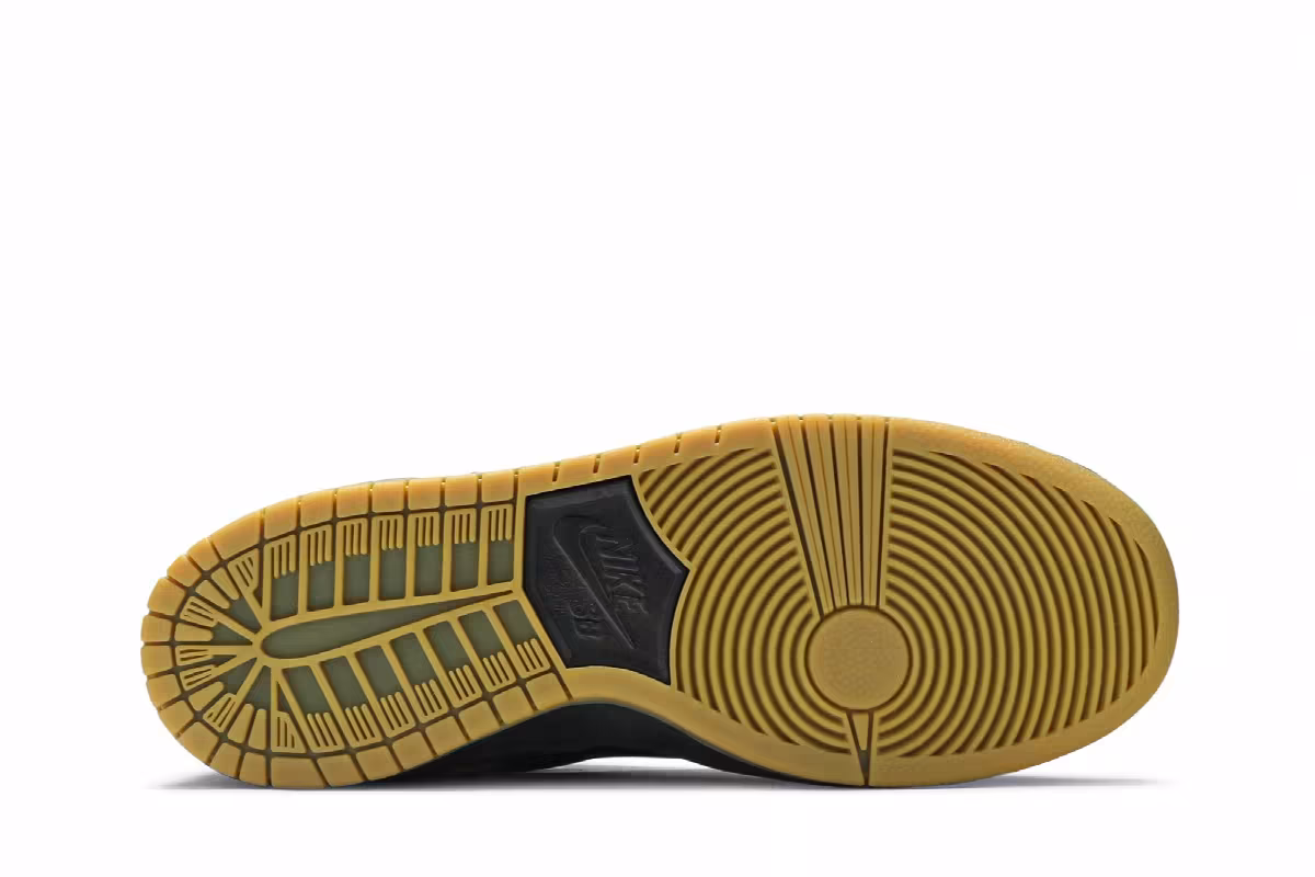 Nike Zoom Dunk Low Pro SB Camo, view 5