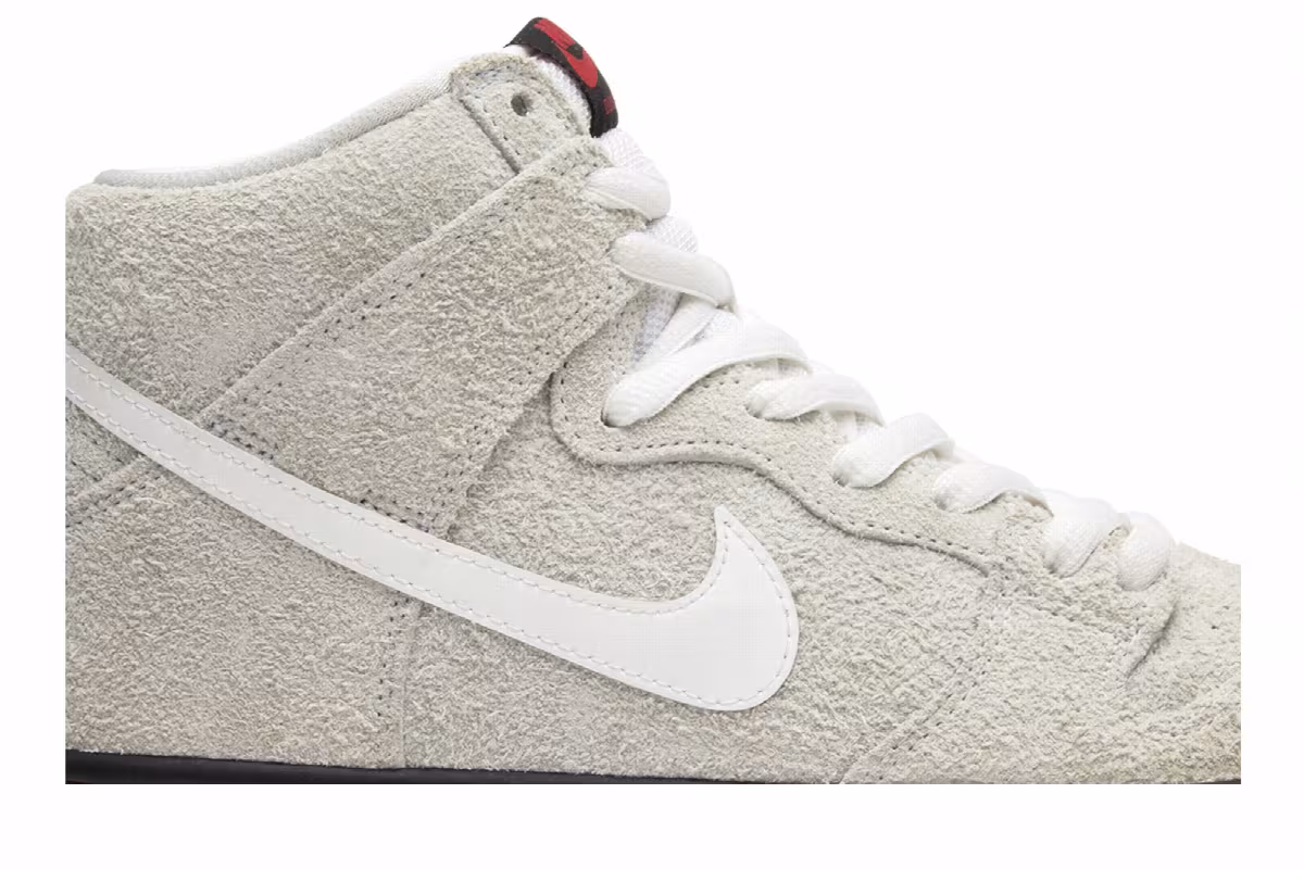 Black Sheep x Nike SB Dunk High Black Sheep, view 3