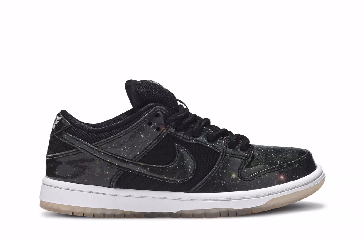 Nike SB Dunk Low TRD QS Galaxy, view 2