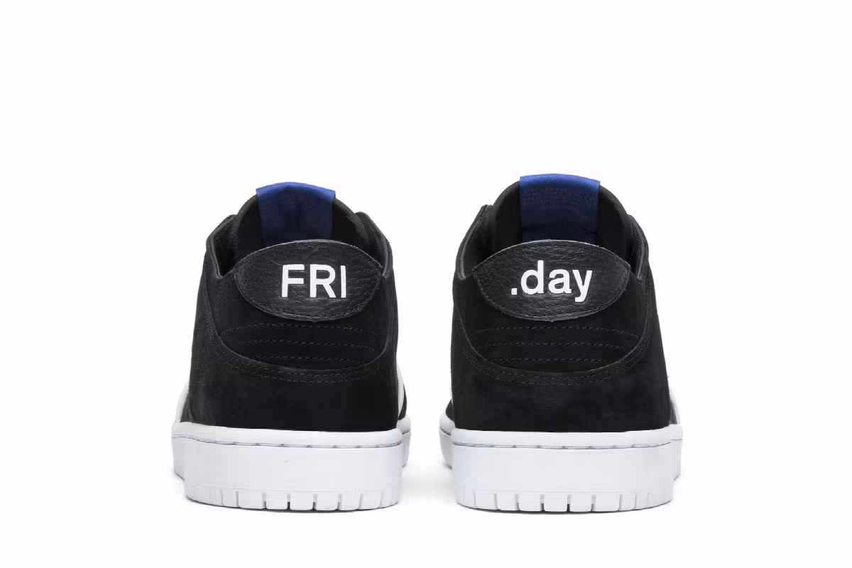 Soulland x Nike SB Dunk Low Pro FRI.day Part 0.2, view 7