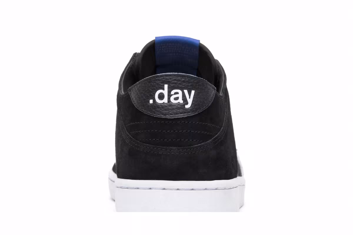 Soulland x Nike SB Dunk Low Pro FRI.day Part 0.2, view 8