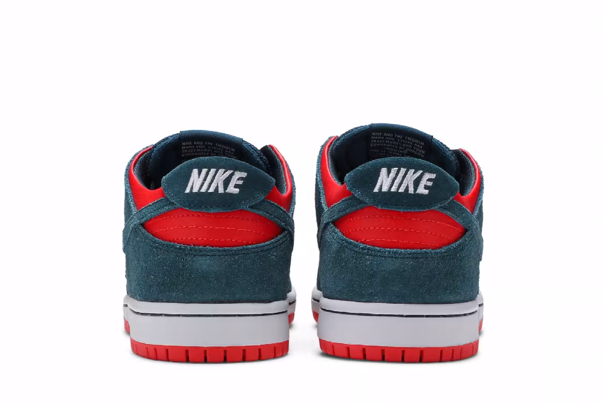 Nike Zoom Dunk Low Pro SB Reverse Shark, view 7
