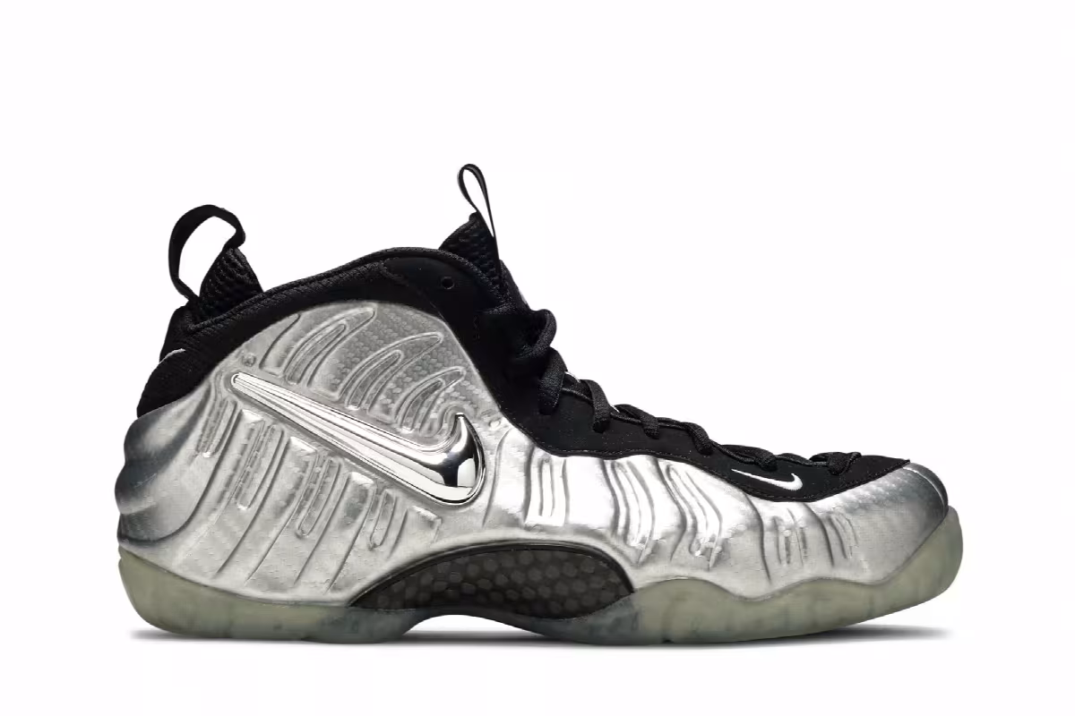 Nike Air Foamposite Pro ‘Silver Surfer’ Silver Surfer, view 2