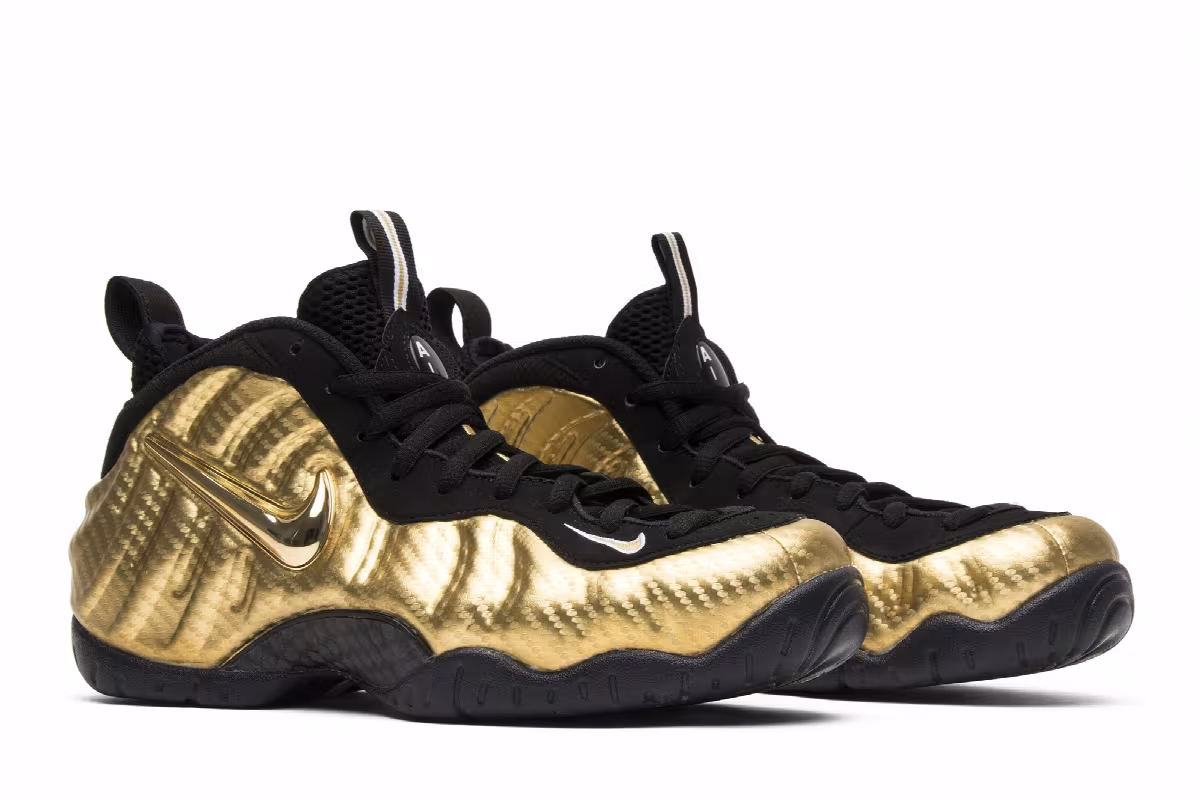 Nike Air Foamposite Pro Metallic Gold, view 9