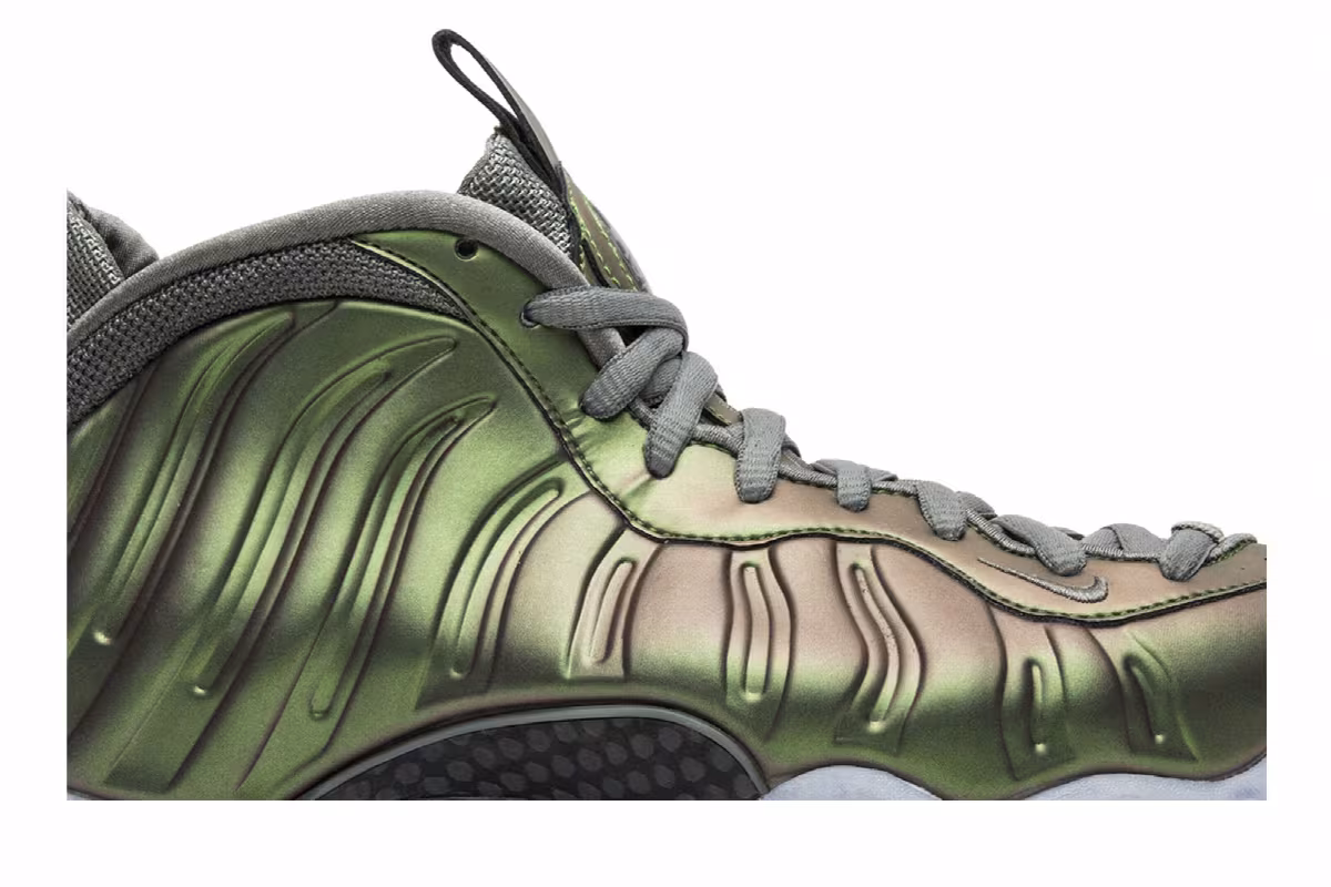 Nike Women's Air Foamposite One Shine, view 3