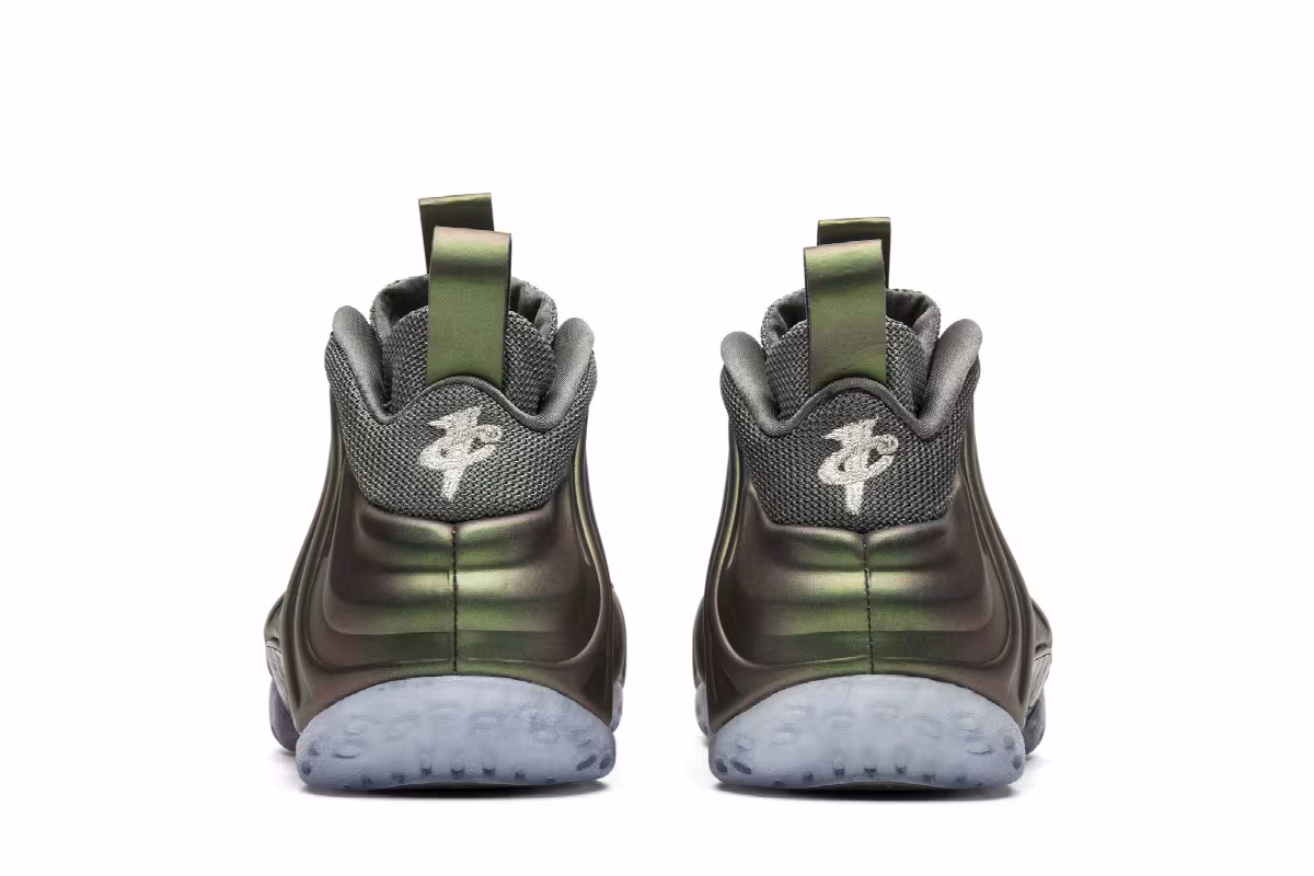 Nike Women's Air Foamposite One Shine, view 7