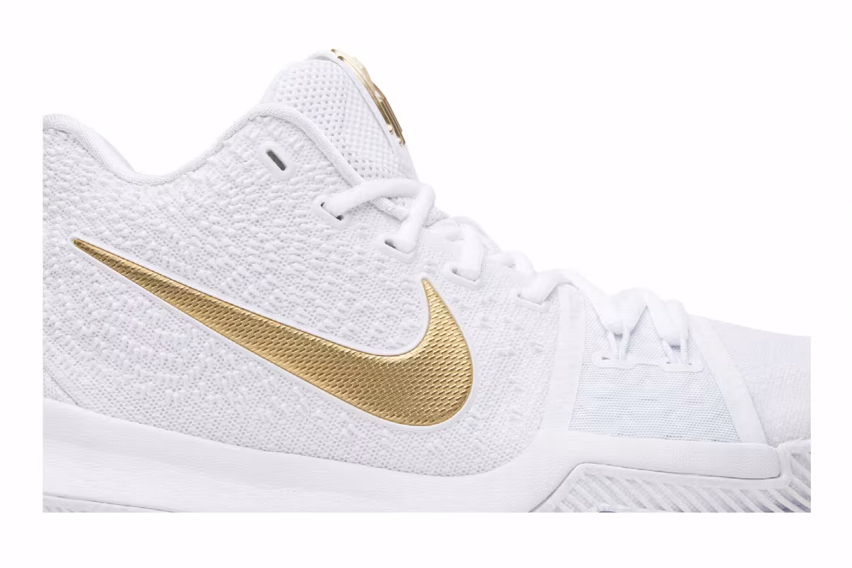 Nike Kyrie 3 Finals, view 3
