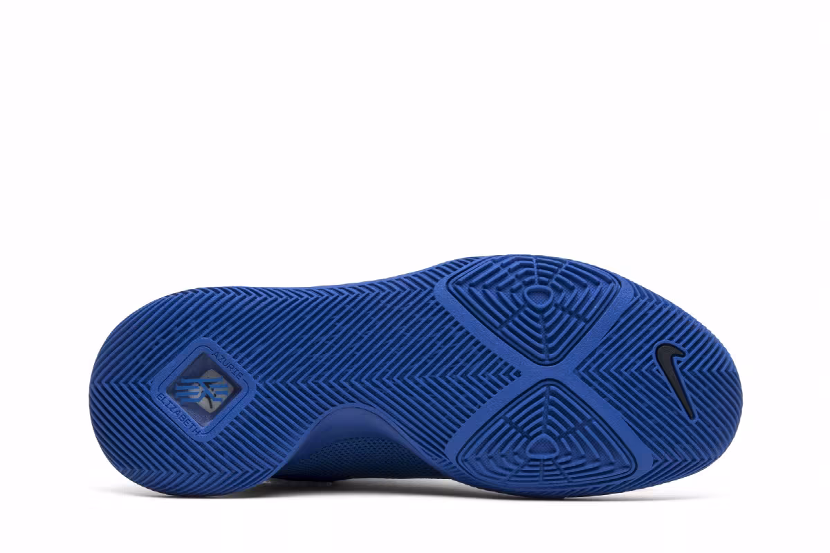 Nike Kyrie 3 Duke, view 5
