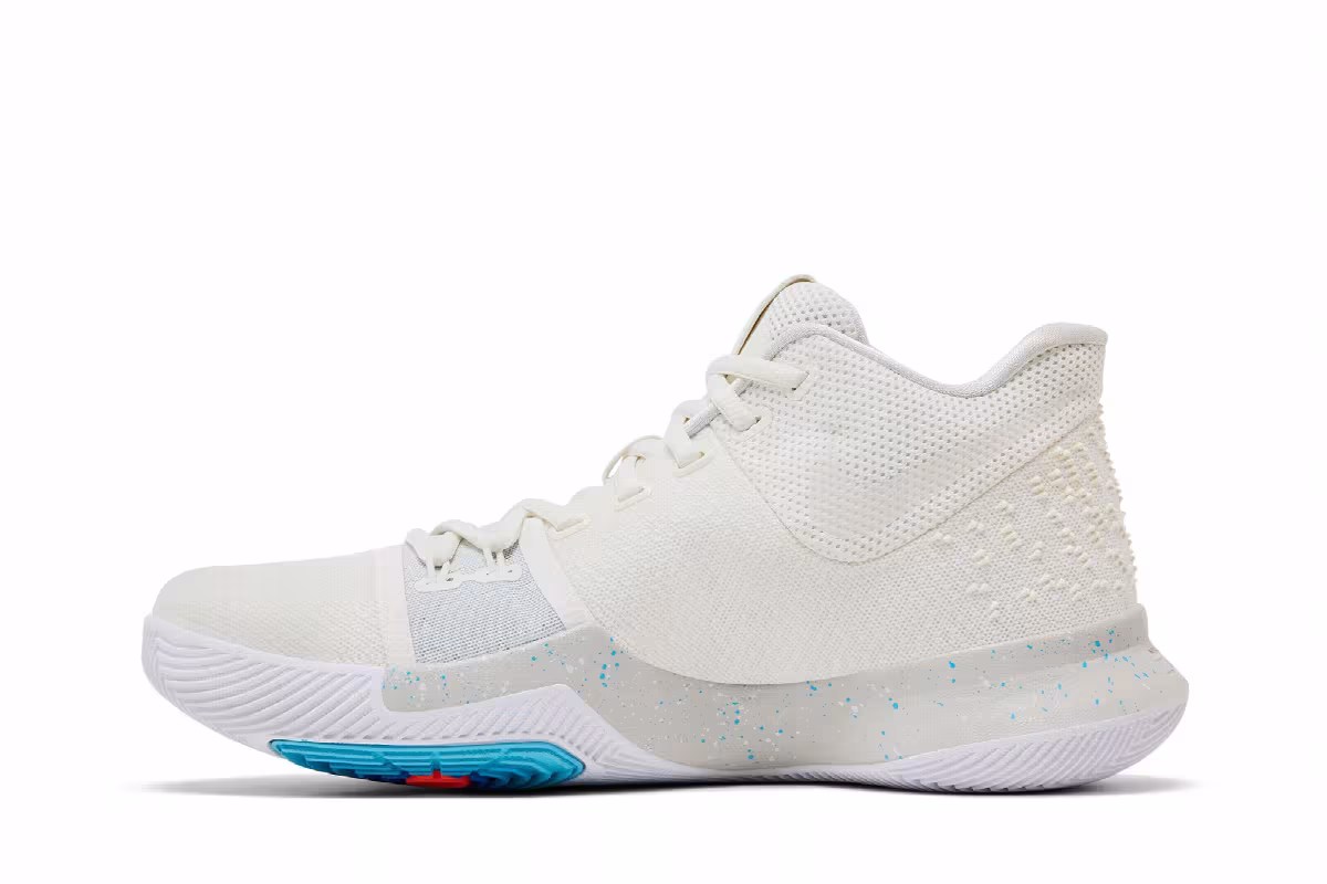 Nike Kyrie 3 Ivory, view 4