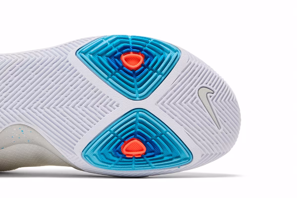 Nike Kyrie 3 Ivory, view 6