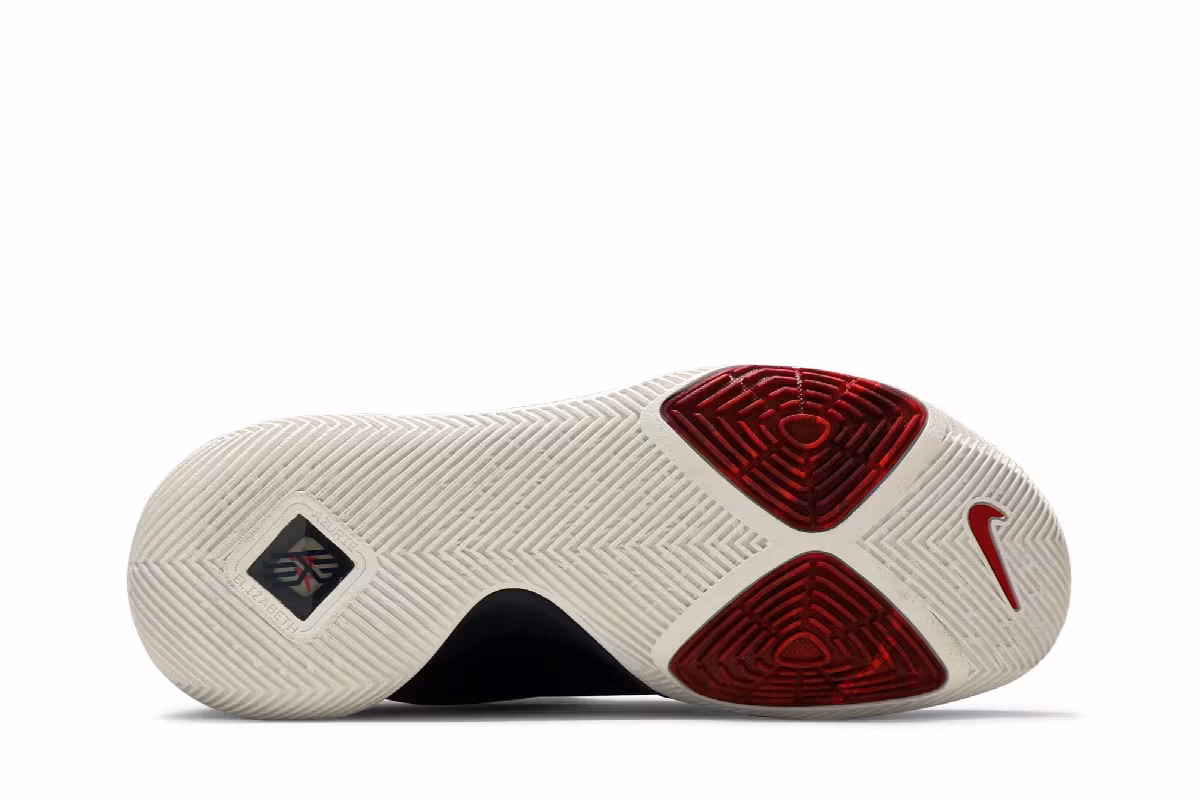 Nike Kyrie 3 Samurai, view 5