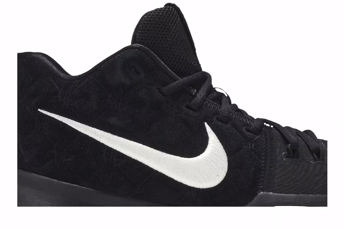 Nike Kyrie 3 Silt Red, view 3