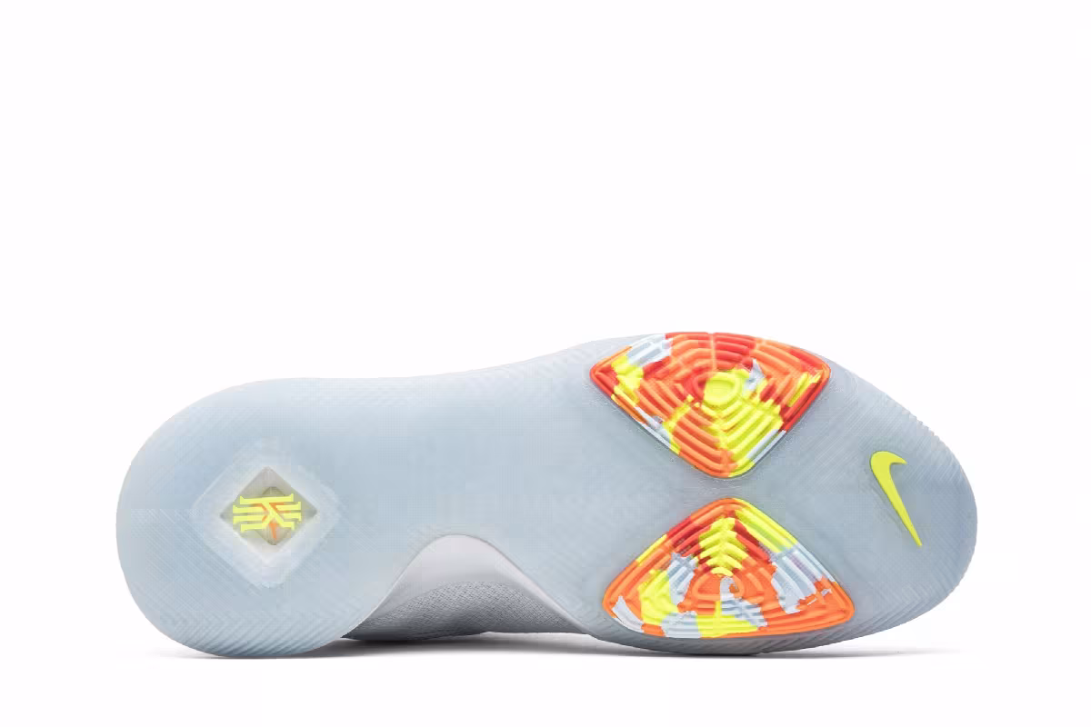Nike Kyrie 3 Time to Shine, view 5