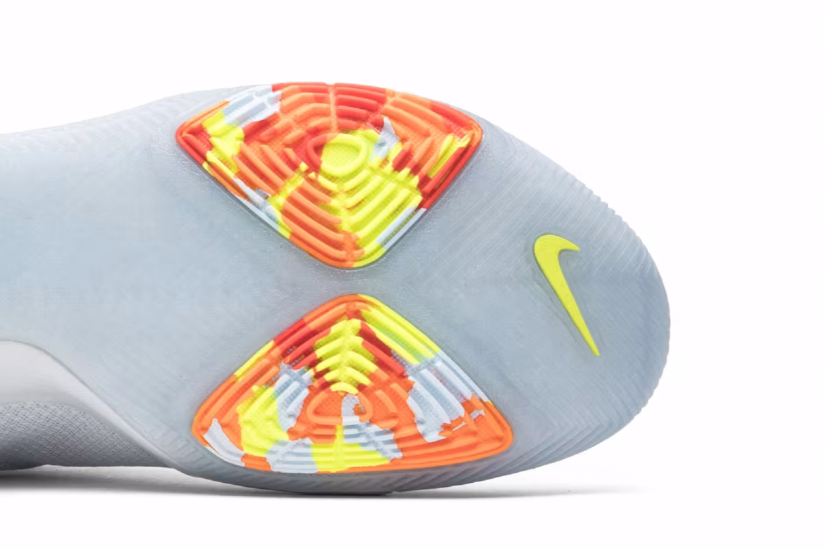 Nike Kyrie 3 Time to Shine, view 6