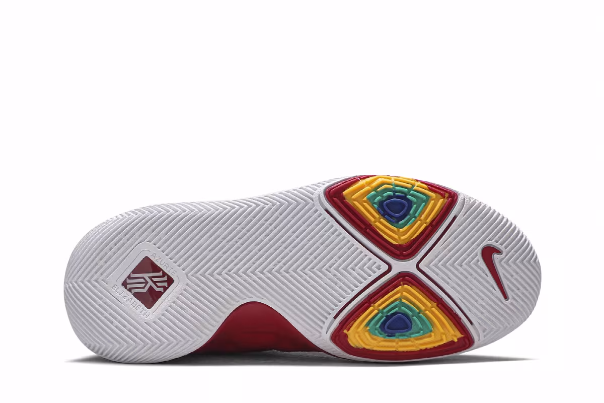Nike Kyrie 3 GS University Red, view 5