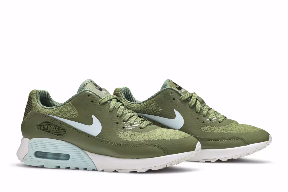 Nike Women's Air Max 90 Ultra 2.0 Palm Green, view 9